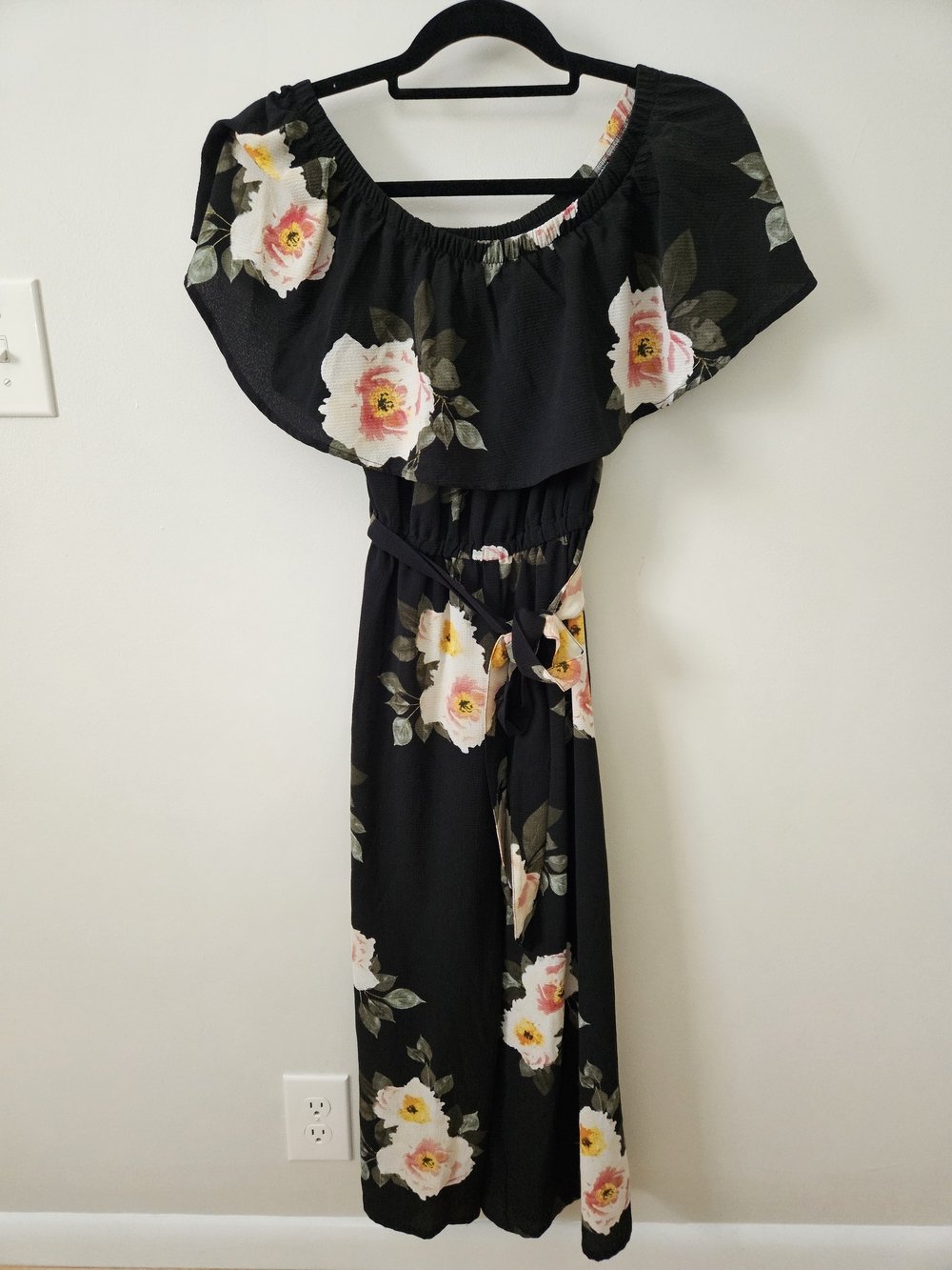 Rue21 Black Floral Off-the-Shoulder Jumpsuit with Belt
